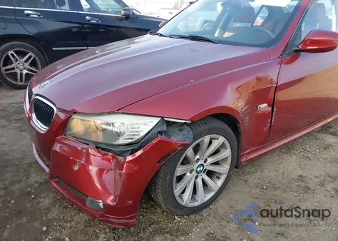 2011 BMW 328I z USA, uszkodzony, nr VIN WBAPH5C52BA998996